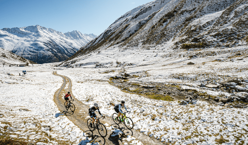 Suisse Gravel Explorer snow cycling